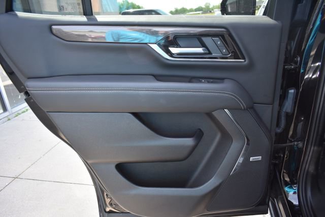 Used 2025 GMC Yukon Elevation AWD/4WD image 38