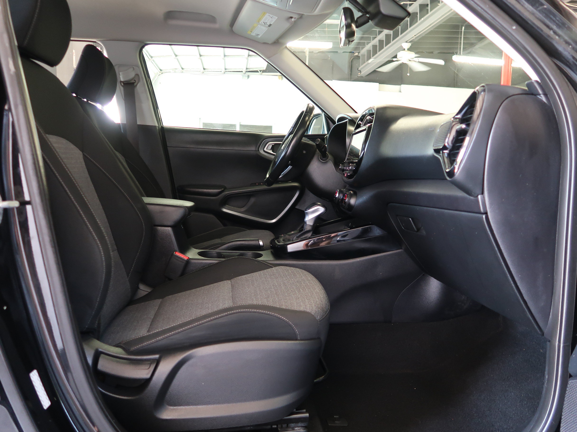Used 2020 Kia Soul EX FWD image 24