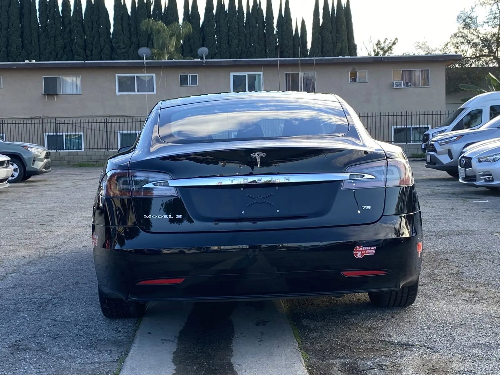Used 2016 Tesla Model S 75 RWD image 3