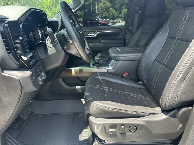 Used 2024 Chevrolet Silverado 2500 High Country w/ High Country Premium Package AWD/4WD image 10
