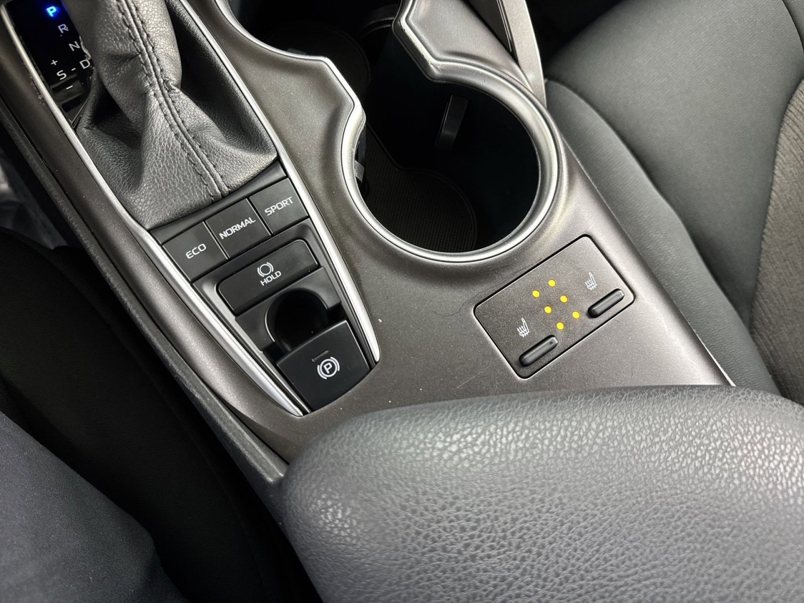 Used 2024 Toyota Camry LE image 35