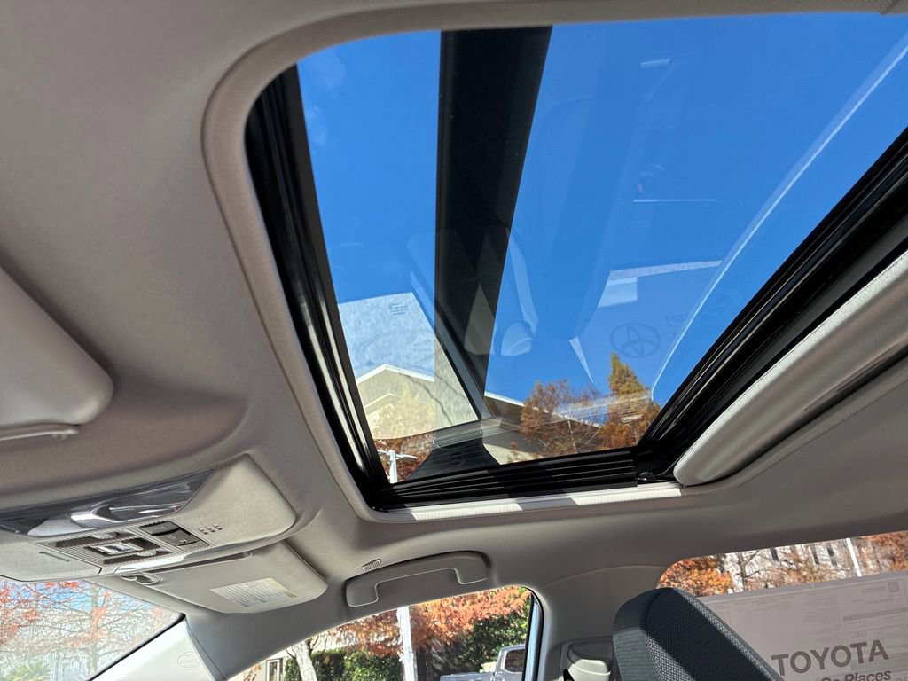 New 2025 Toyota RAV4 XLE image 17