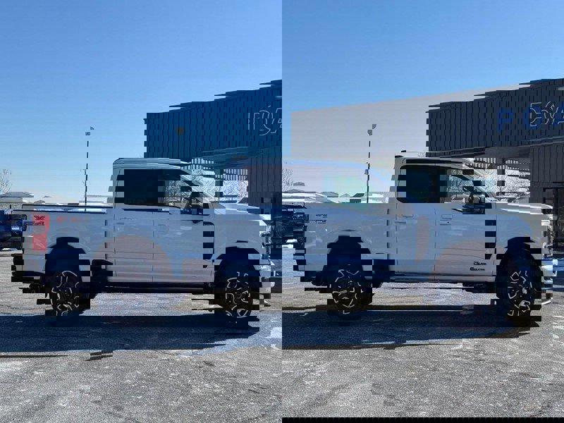 New 2026 Ford F250 Platinum image 2