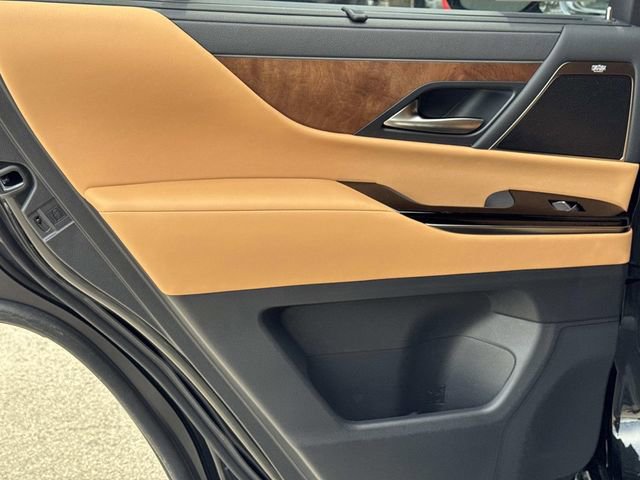 New 2026 Lexus LX 600 4WD w/ Luxury Package image 12