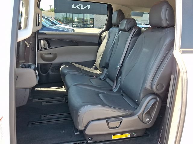 Certified 2026 Kia Carnival LXS FWD image 10