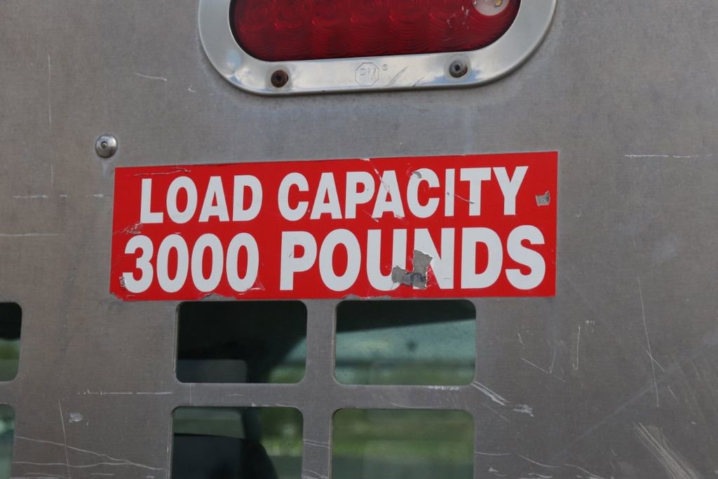 Used 2018 Ford Transit 250 138 image 18