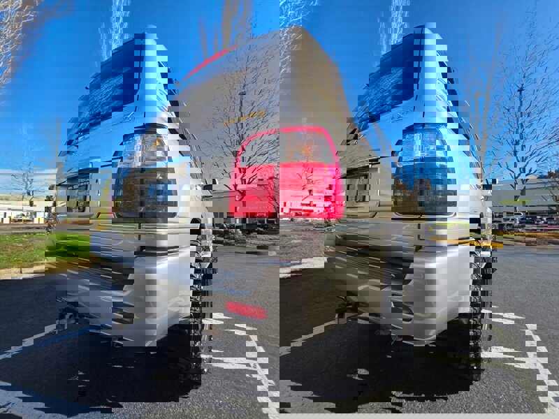 Used 2000 Lexus LX 470 4WD image 12