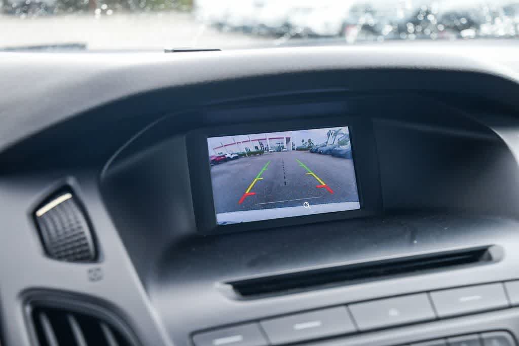 Used 2016 Ford Focus SE FWD image 22