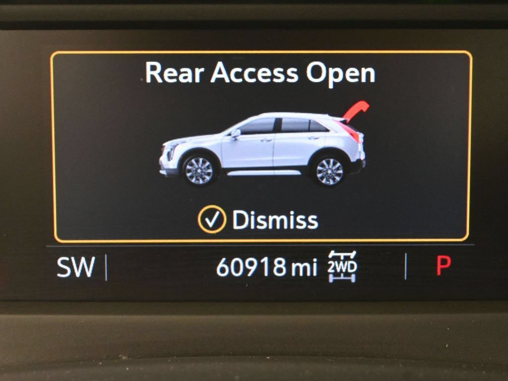 Used 2022 Cadillac XT4 Premium Luxury w/ Safety Alert Package AWD/4WD image 16