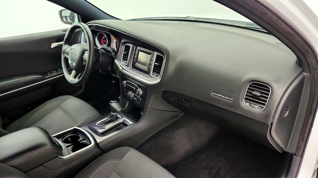 Used 2017 Dodge Charger SE w/ Popular Equipment Group RWD image 24
