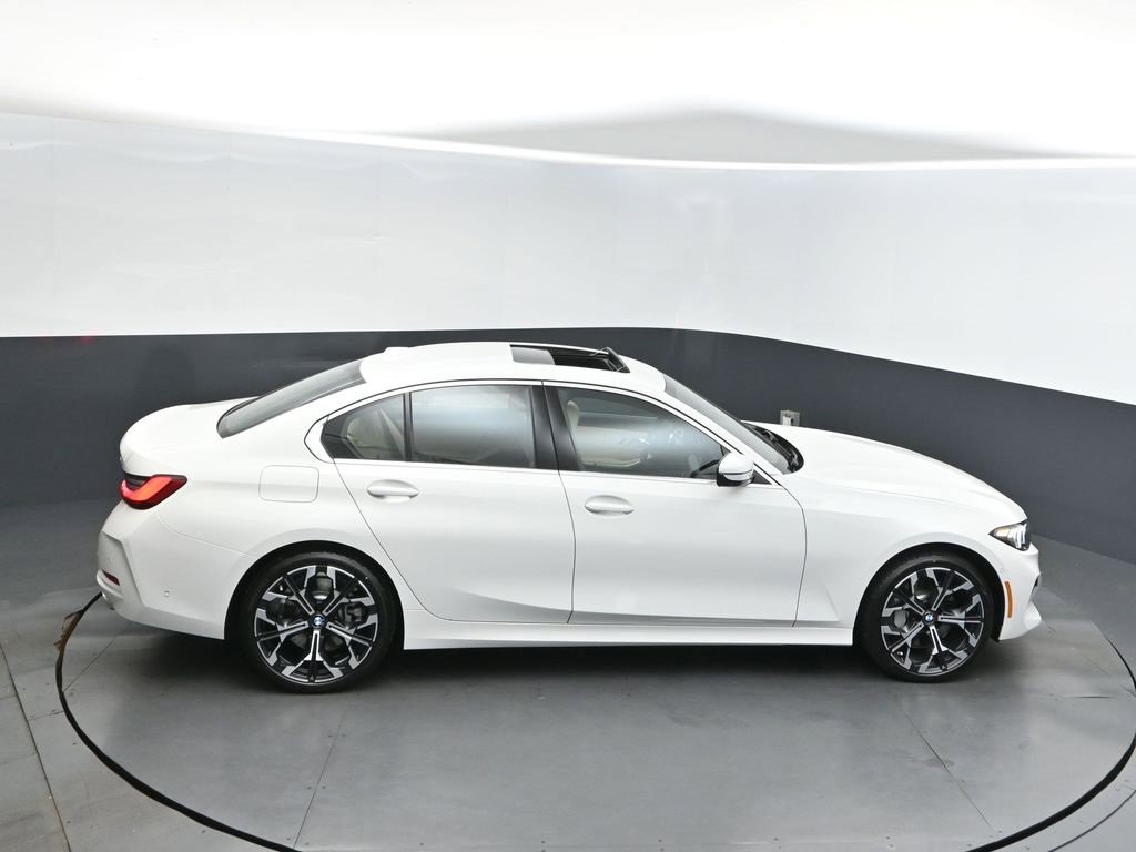 New 2026 BMW 330i Sedan w/ Convenience Package image 35