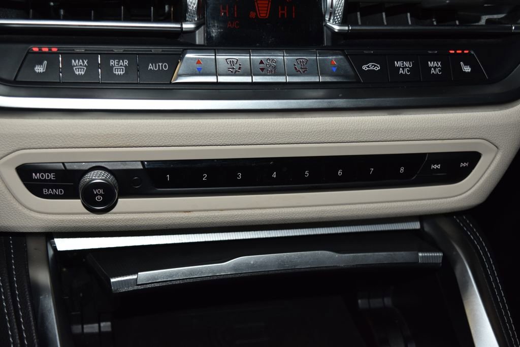 Used 2021 BMW 440i xDrive Coupe w/ Premium Package image 16