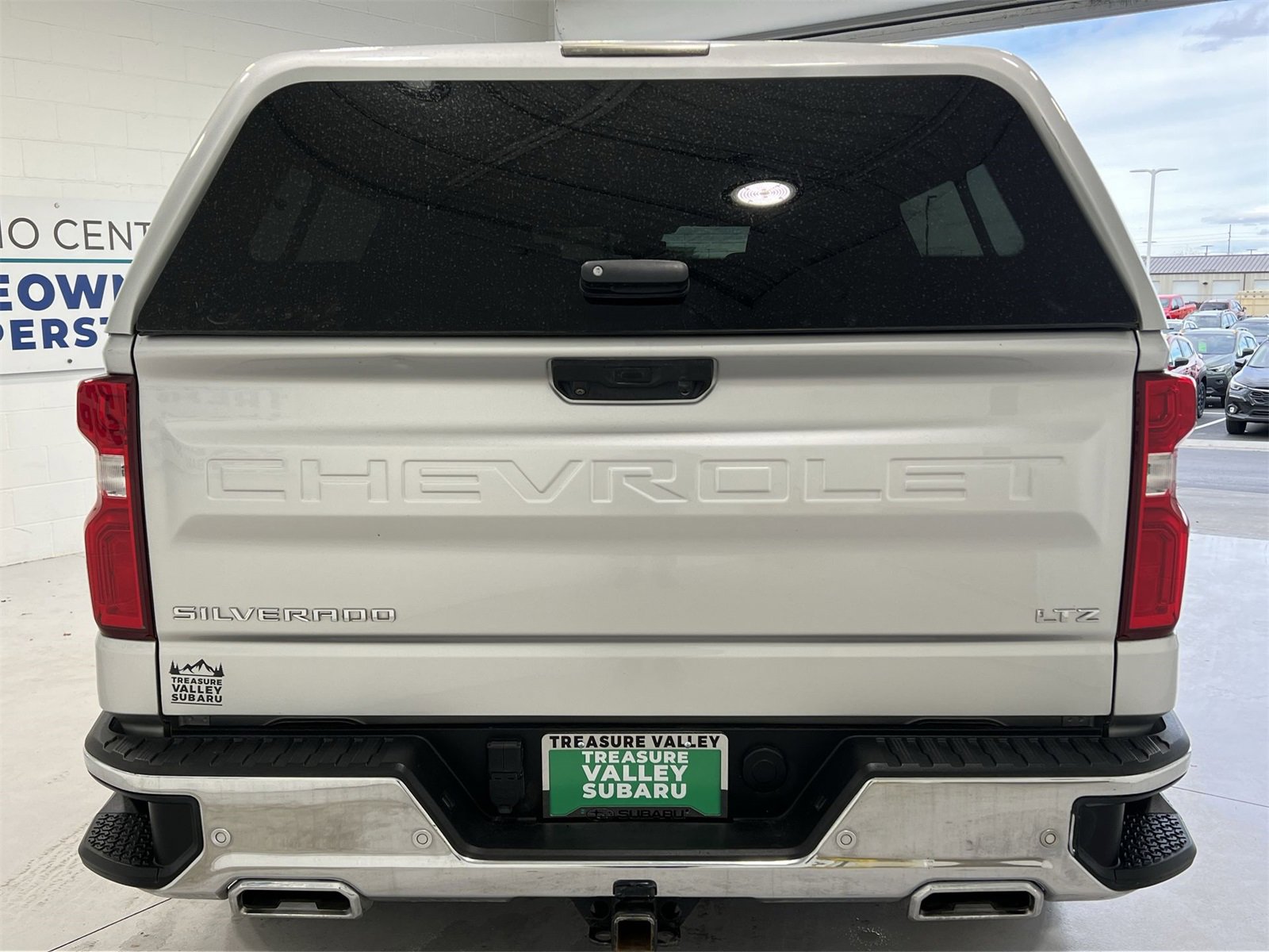 Used 2022 Chevrolet Silverado 1500 LTZ w/ Z71 Off-Road Package image 7