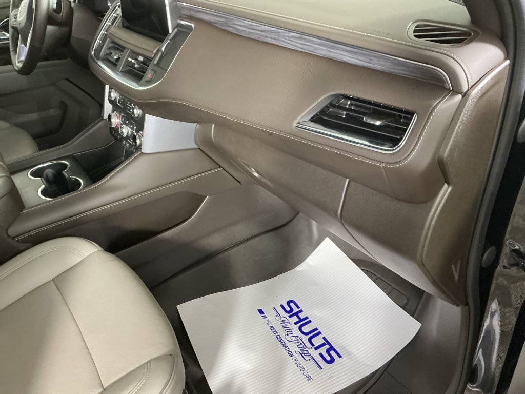 Used 2022 GMC Yukon SLT w/ SLT Luxury Package AWD/4WD image 24