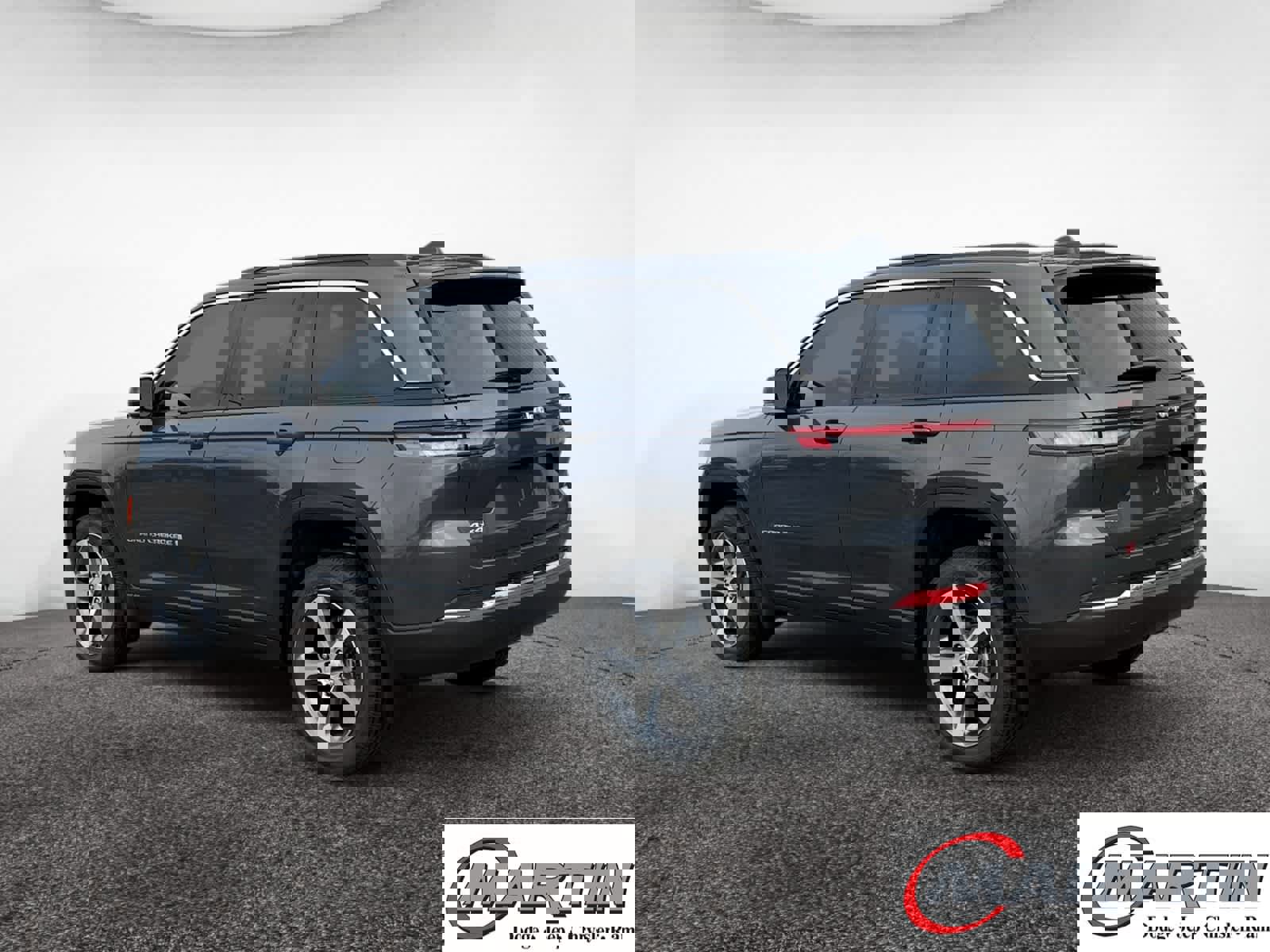 New 2025 Jeep Grand Cherokee Limited image 3