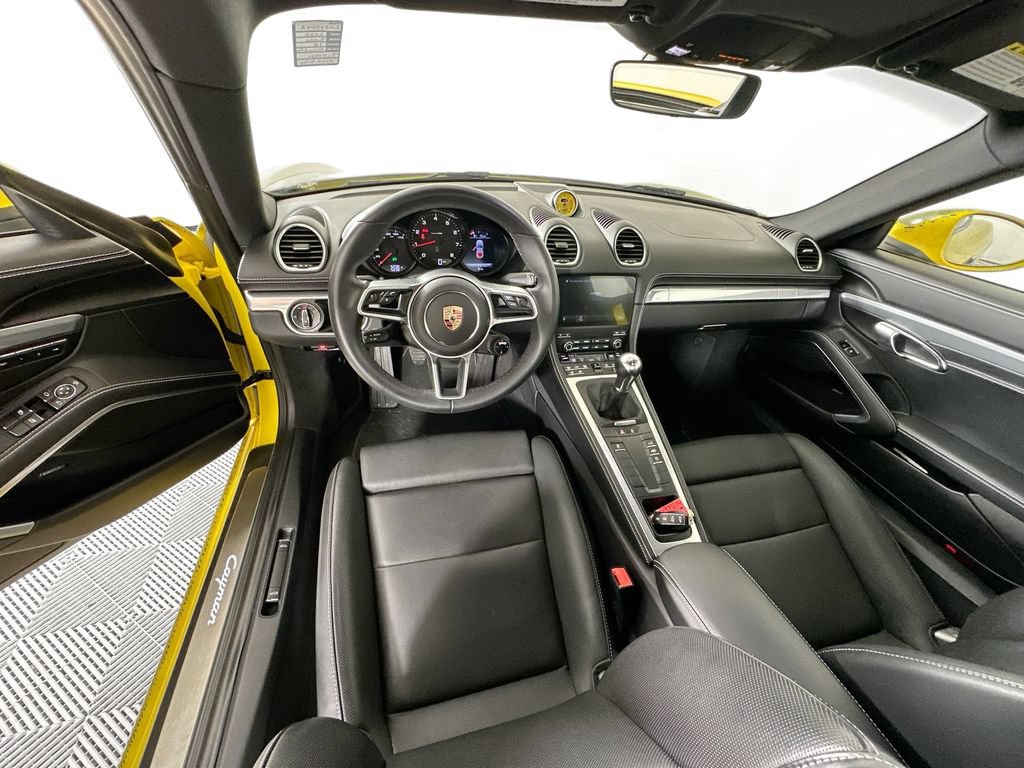 Used 2025 Porsche 718 Cayman RWD image 22