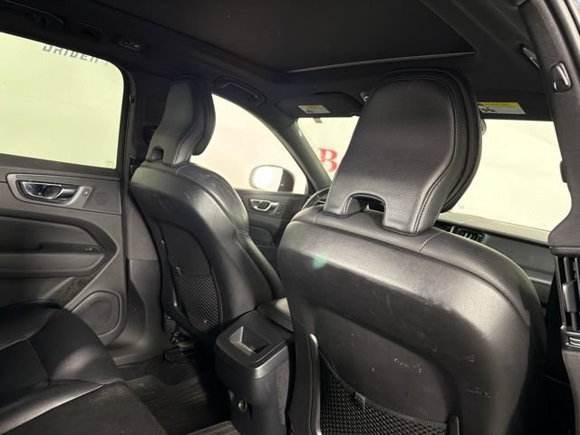 Used 2020 Volvo XC60 T5 Momentum FWD image 19