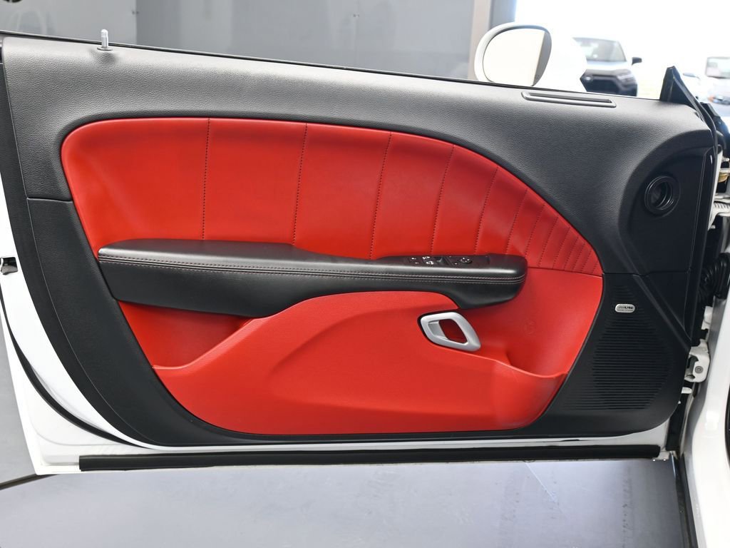 Used 2015 Dodge Challenger R/T Plus image 32