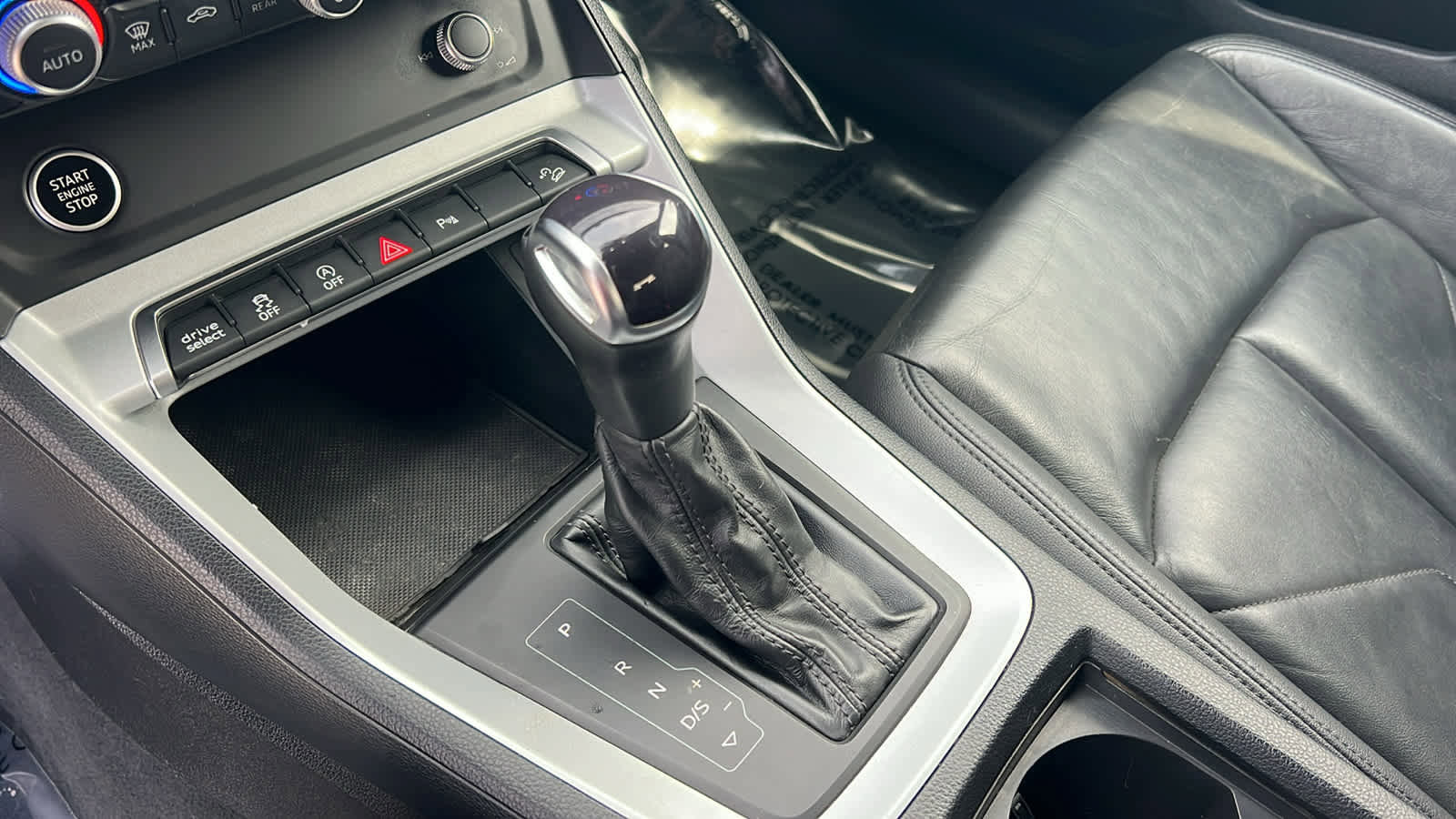 Used 2023 Audi Q3 2.0T Premium image 13