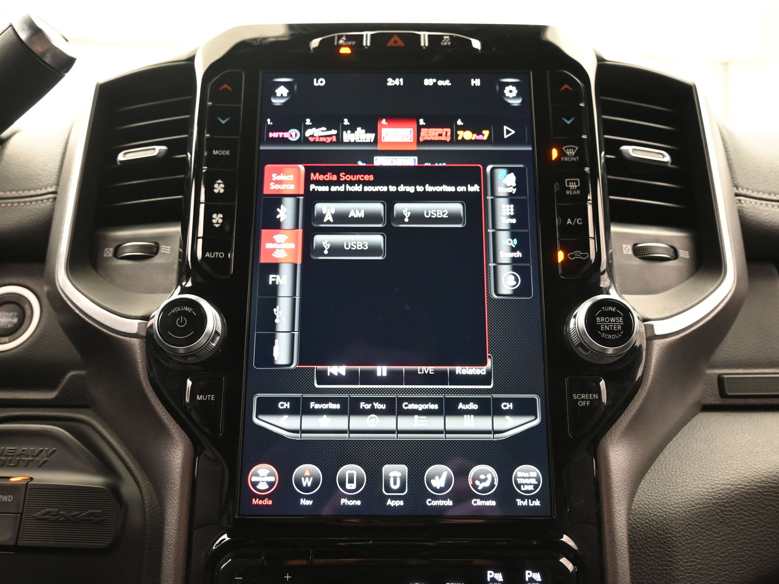 Used 2020 RAM 2500 Laramie w/ Night Edition image 32