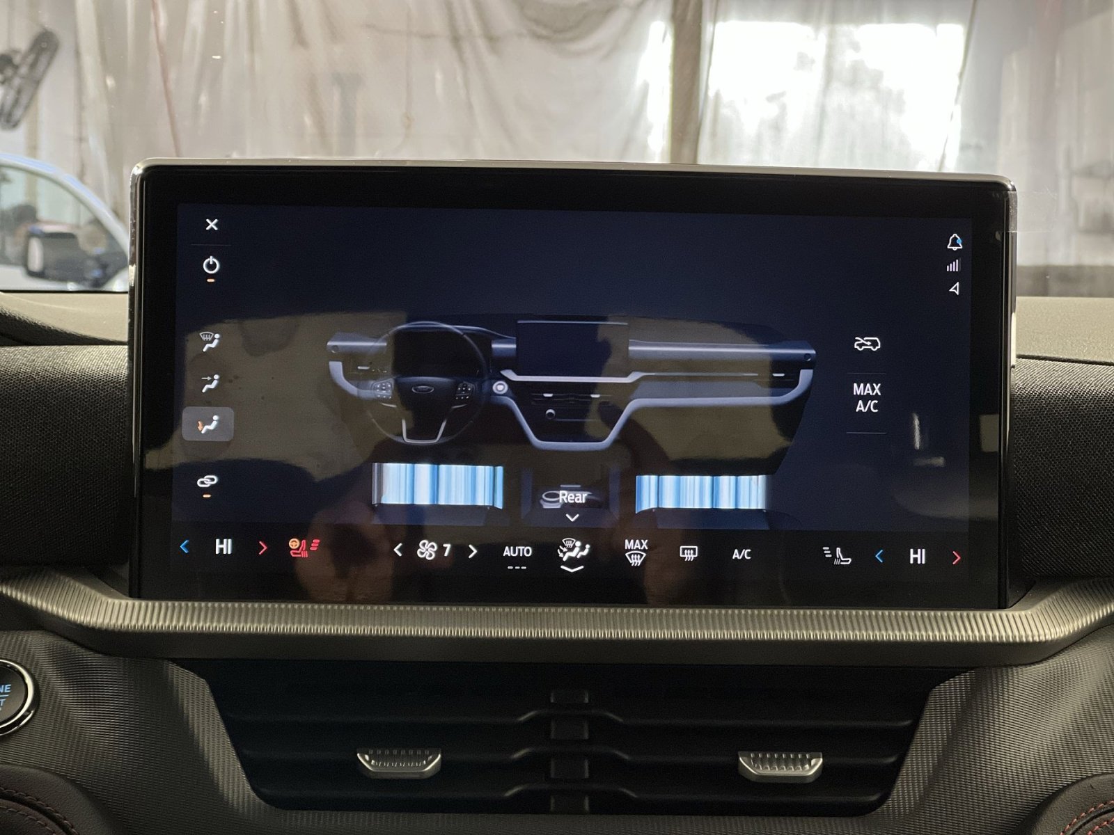 Used 2025 Ford Explorer ST image 20