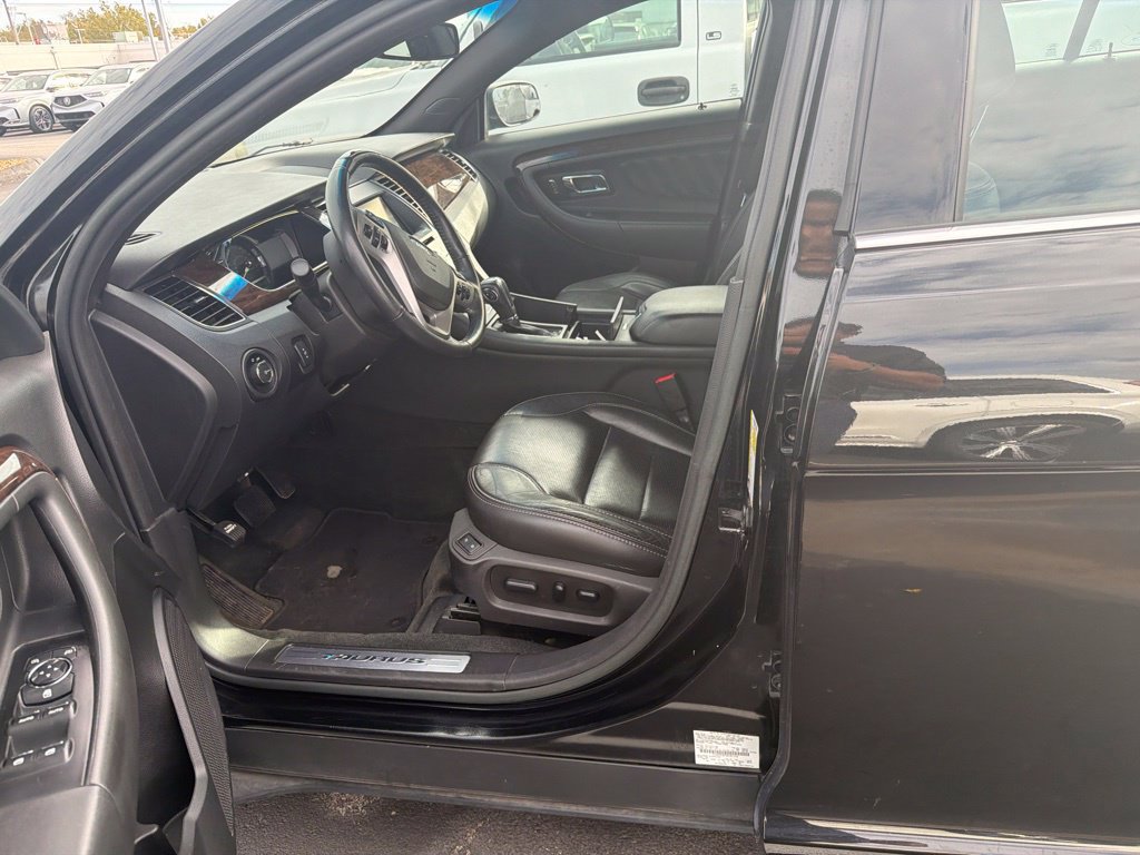 Used 2013 Ford Taurus Limited AWD/4WD image 8