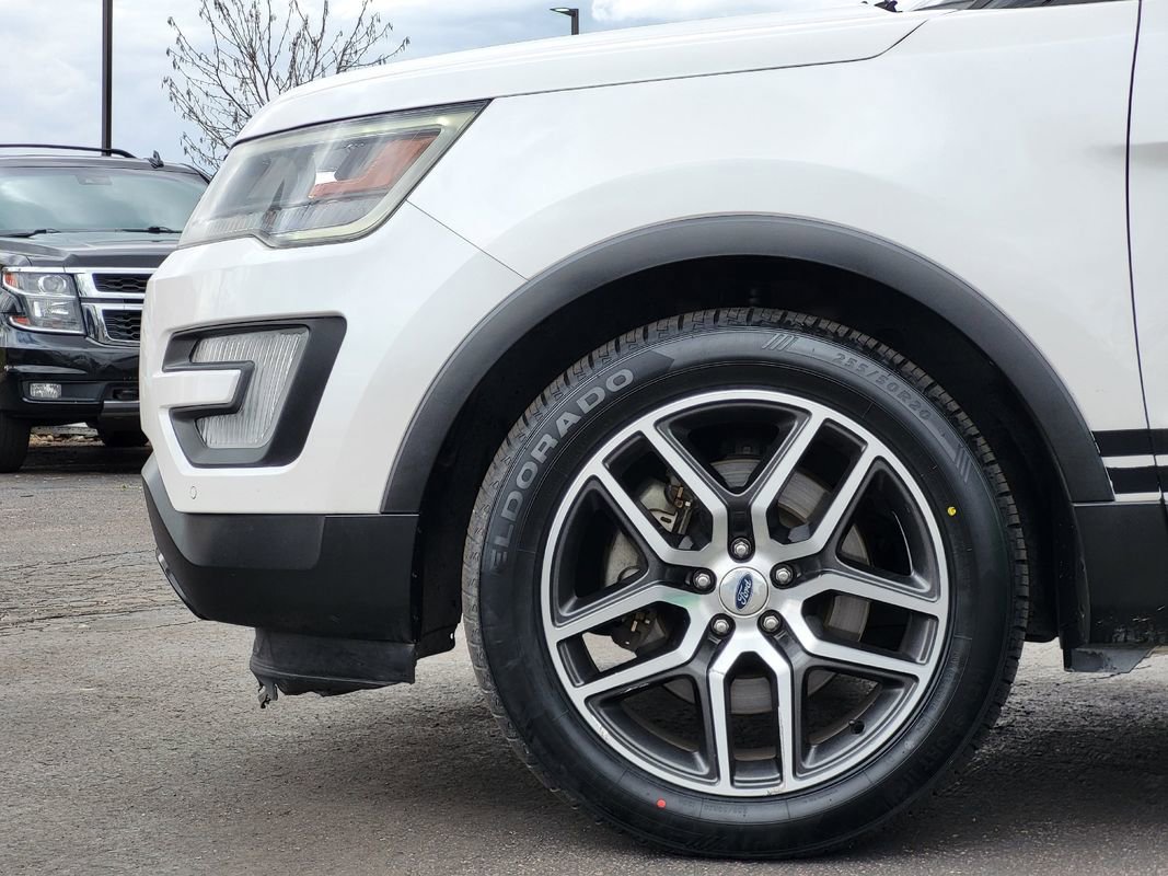 Used 2017 Ford Explorer Sport w/ Equipment Group 401A AWD/4WD image 11