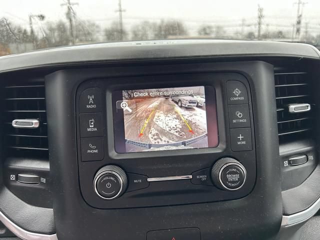 Used 2022 RAM 1500 Big Horn AWD/4WD image 18