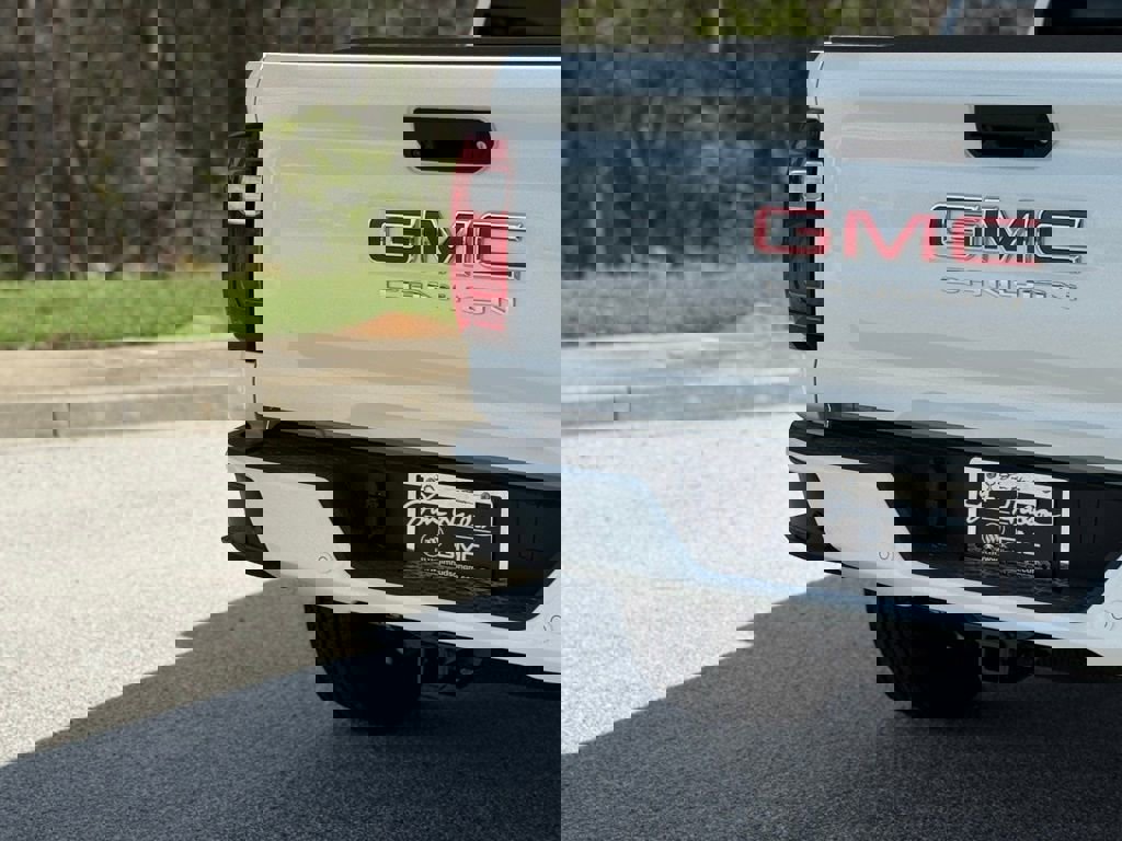 New 2026 GMC Canyon Elevation w/ Convenience Package image 15