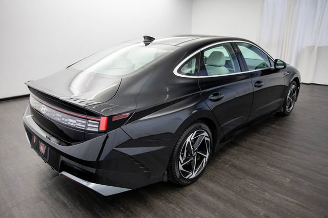 Used 2024 Hyundai Sonata SEL w/ Convenience Package image 10