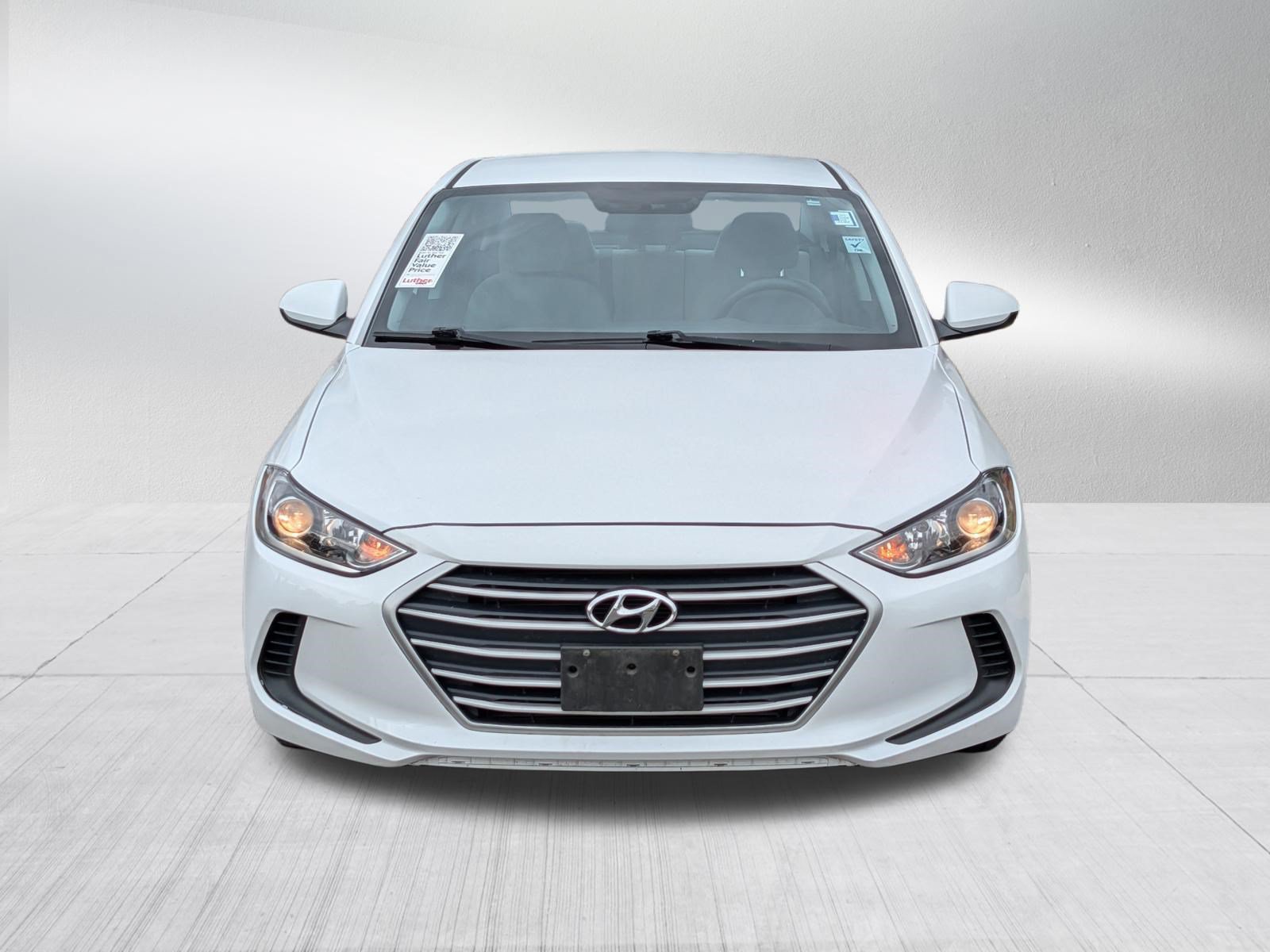 Used 2017 Hyundai Elantra SE FWD image 2