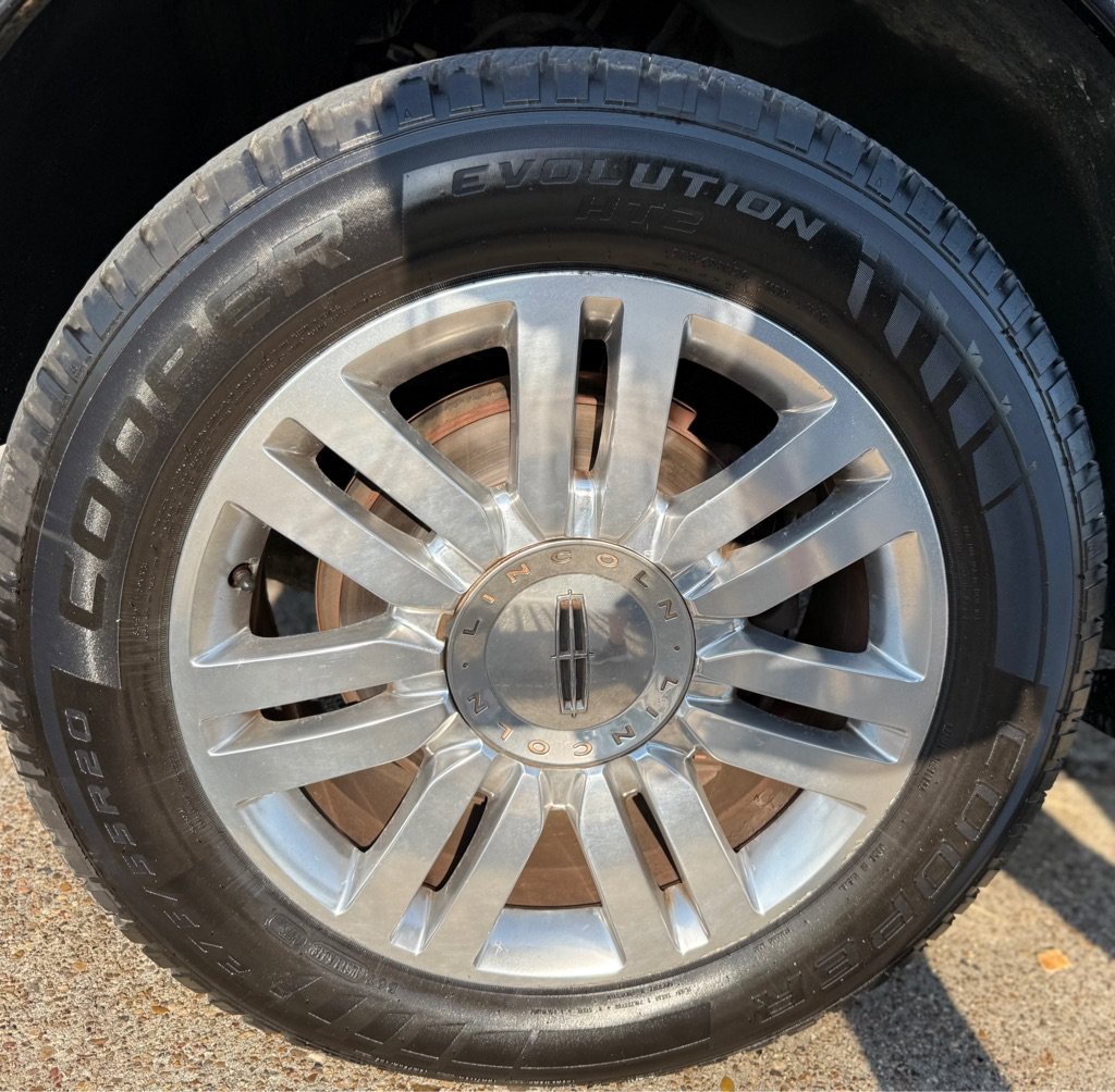 Used 2013 Lincoln Navigator L 4WD w/ HD Trailer Tow Pkg image 29