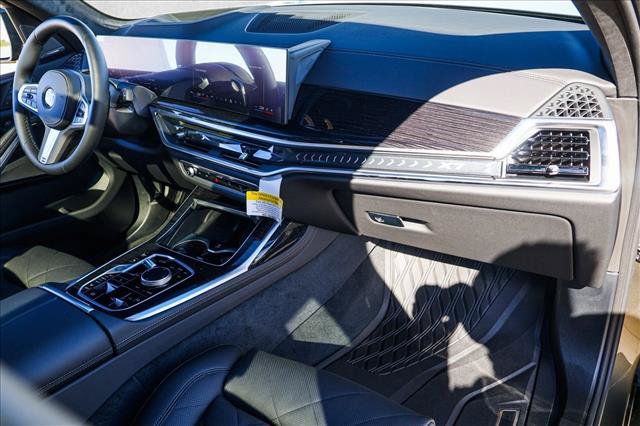 New 2027 BMW X7 xDrive40i w/ M Sport Package AWD/4WD image 23