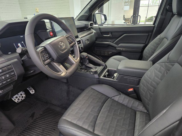 Used 2025 Toyota Tacoma TRD Sport w/ TRD Sport Premium Package AWD/4WD image 8
