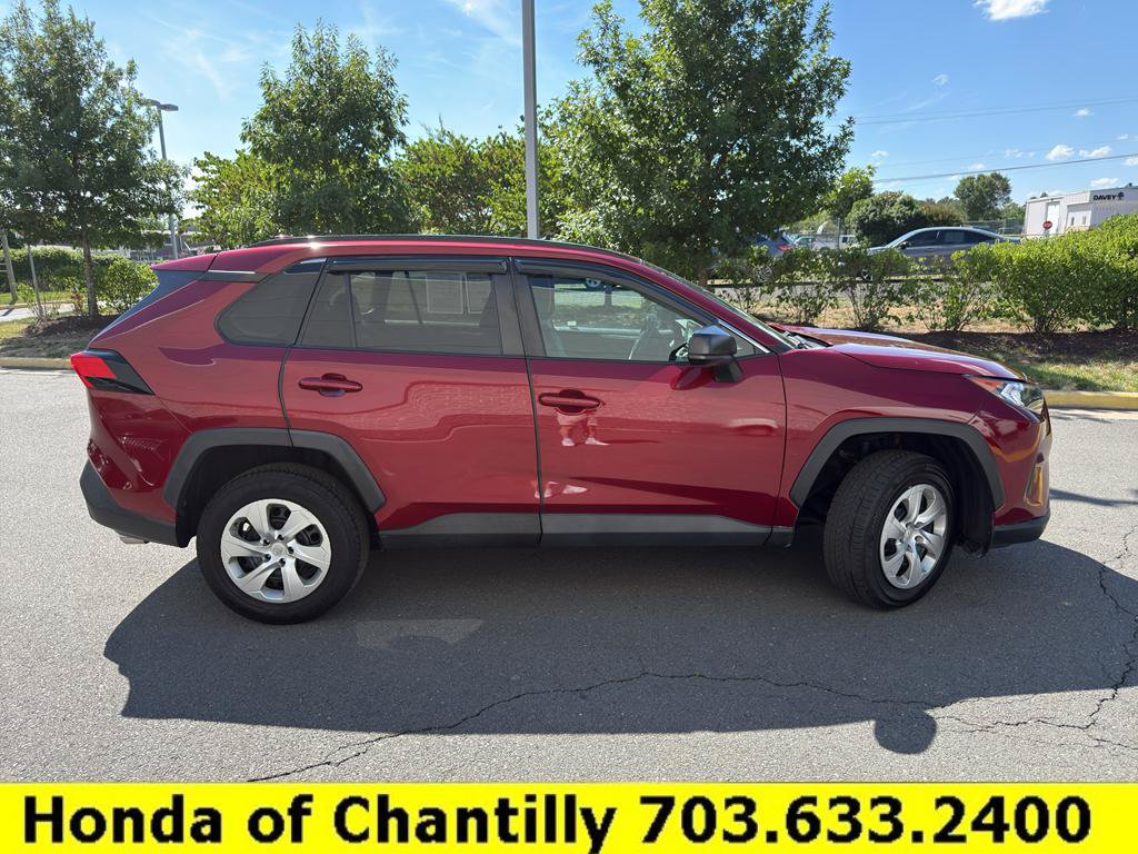Used 2021 Toyota RAV4 LE AWD/4WD image 8