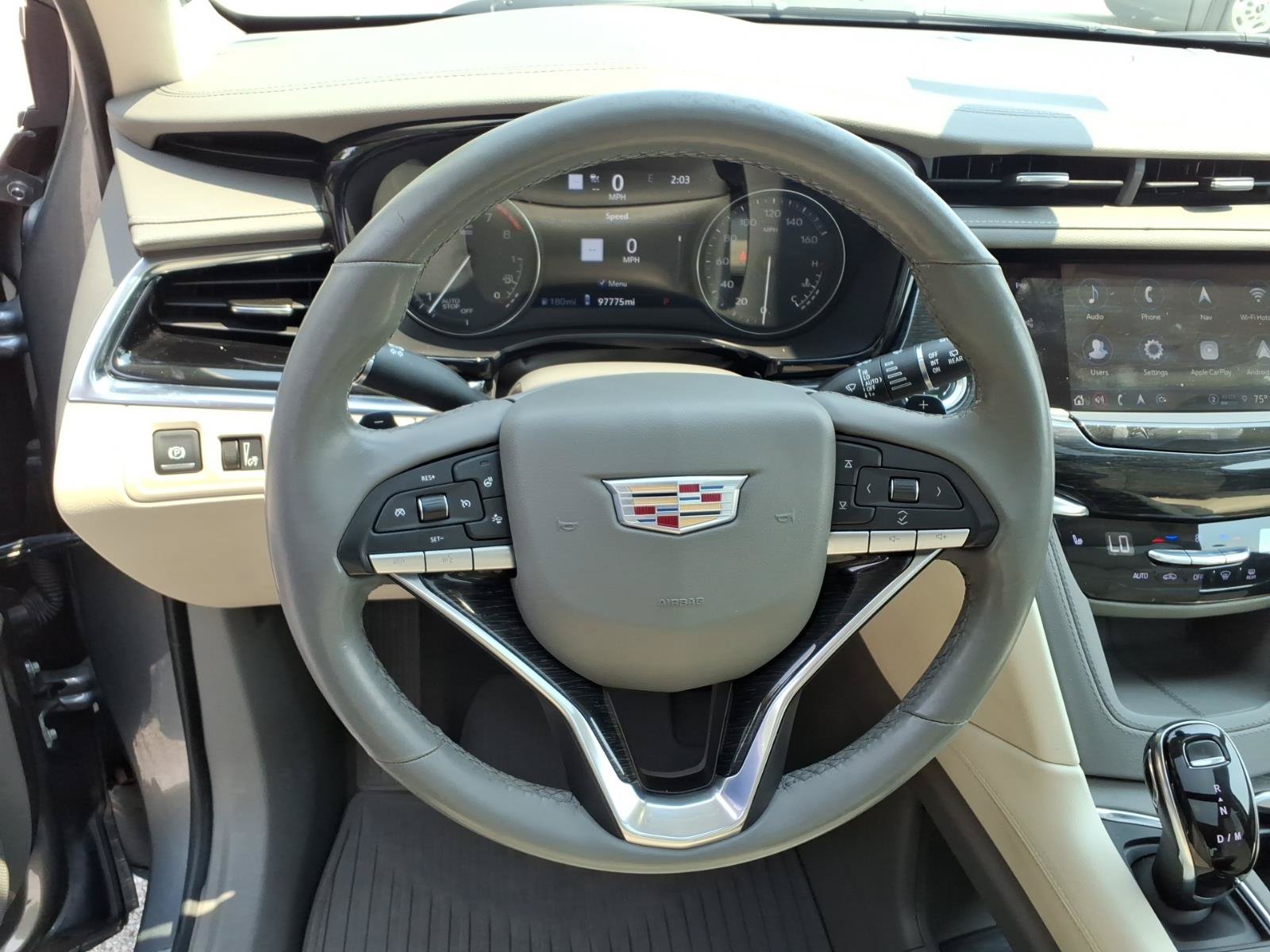 Used 2021 Cadillac XT6 Premium Luxury FWD image 7
