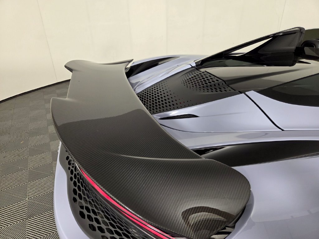 Used 2024 McLaren 750S Spider RWD image 25