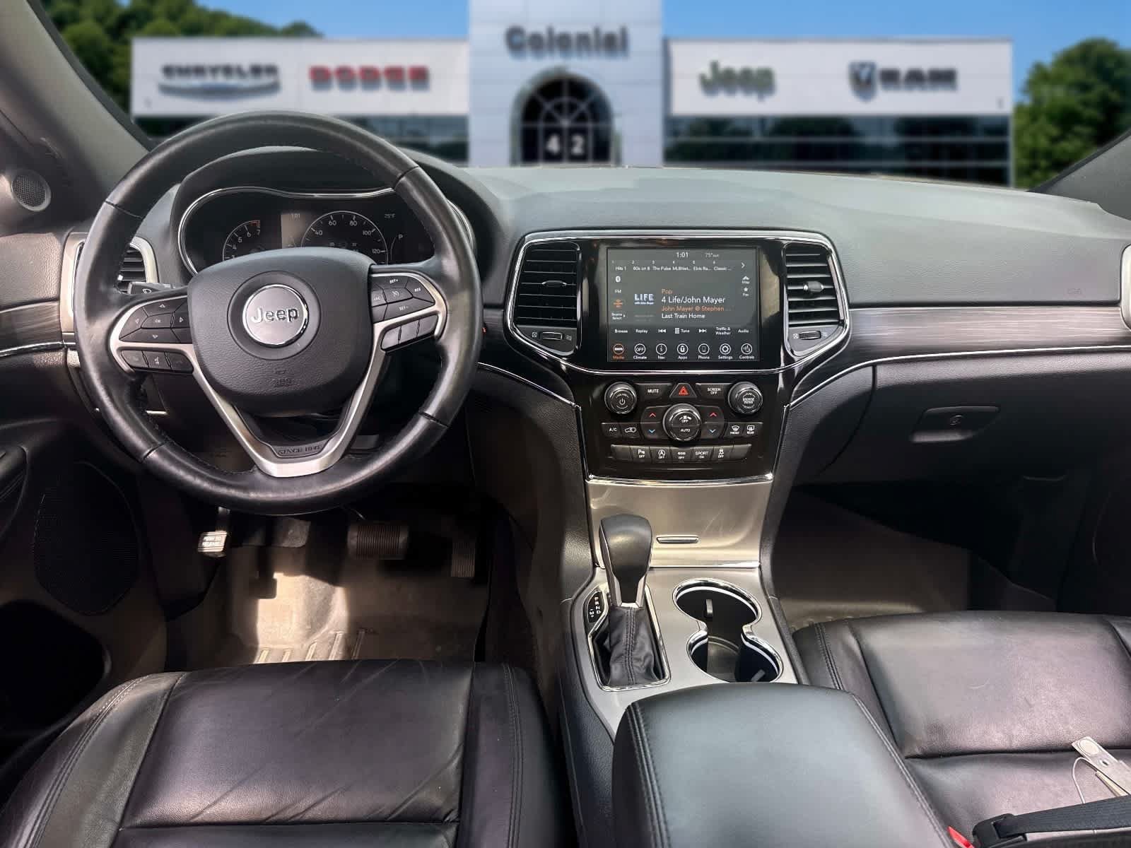 Used 2021 Jeep Grand Cherokee Limited AWD/4WD image 16