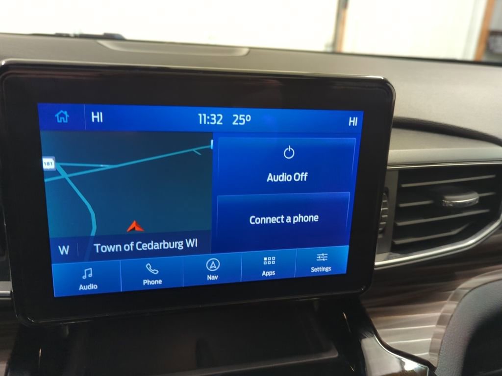 Used 2022 Ford Explorer Limited image 22