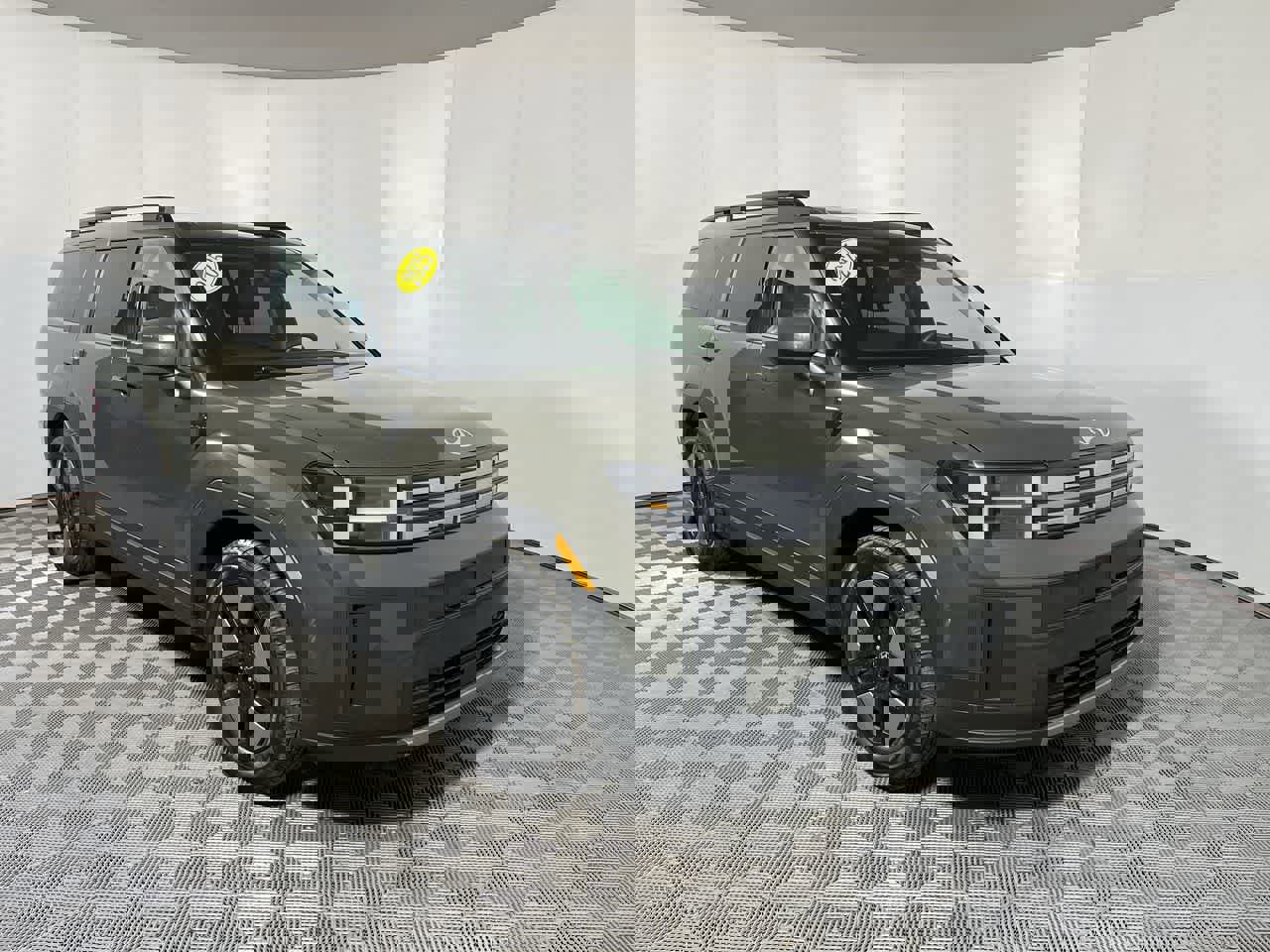 Used 2025 Hyundai Santa Fe SEL image 2