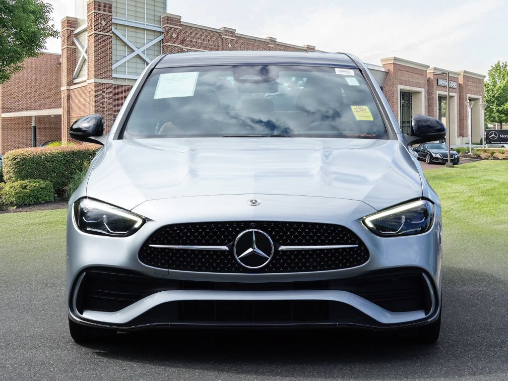 Used 2022 Mercedes-Benz C 300 4MATIC Sedan image 2