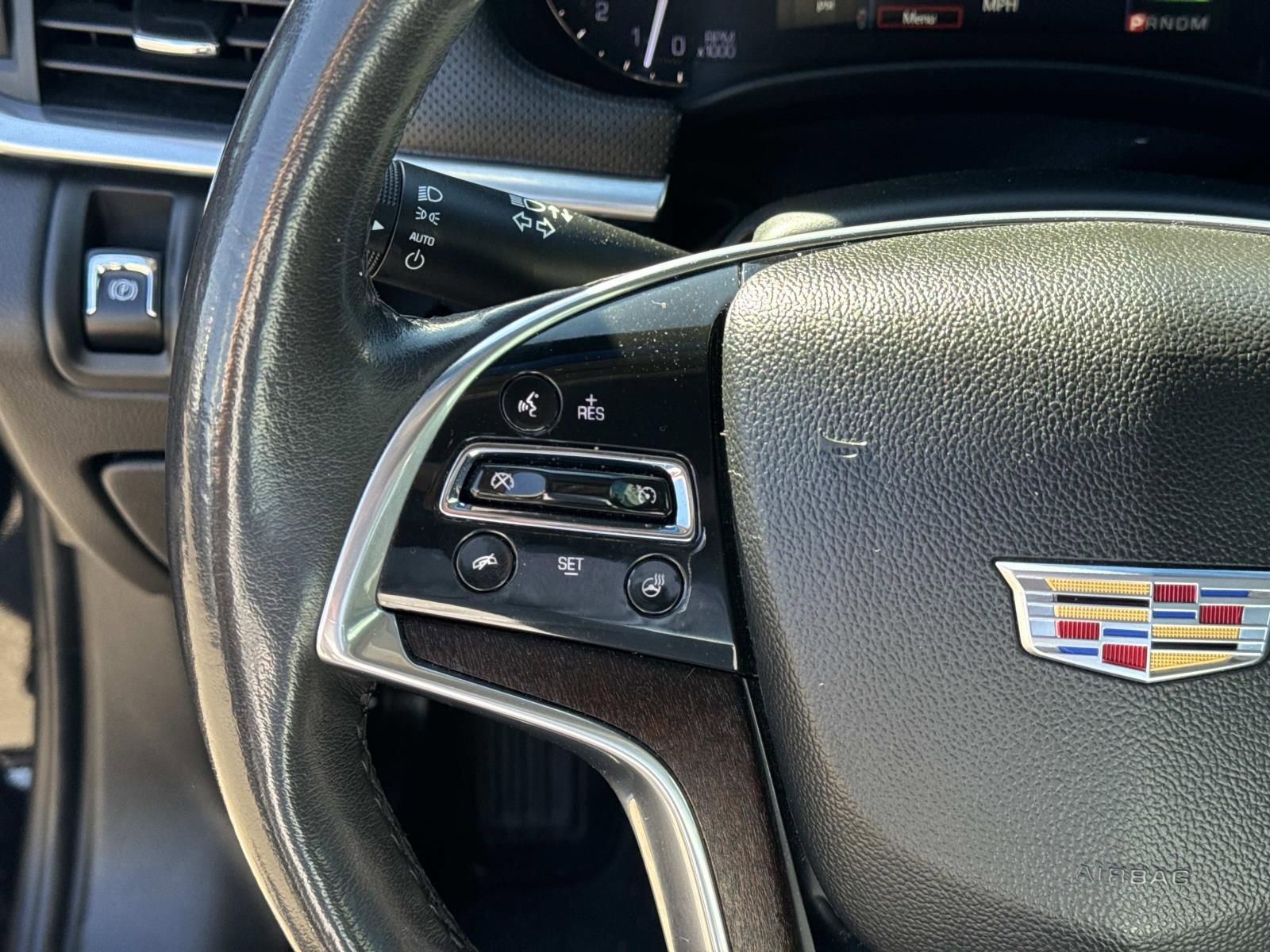 Used 2019 Cadillac XTS Luxury image 23