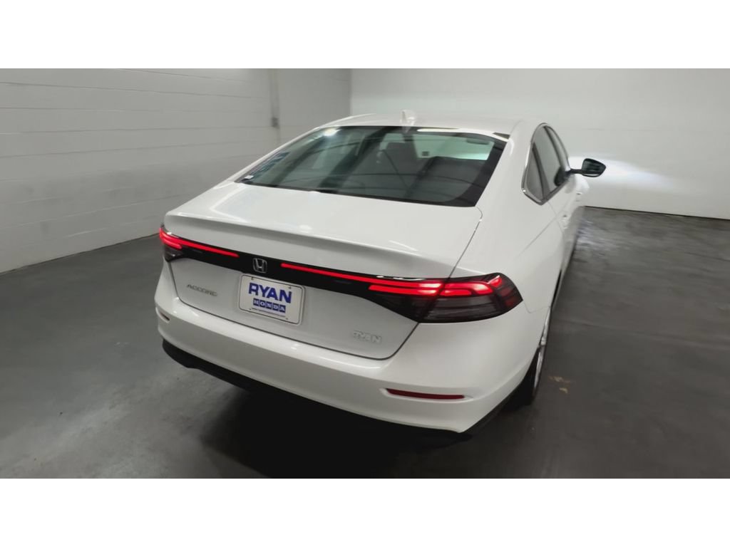 Certified 2025 Honda Accord LX image 8