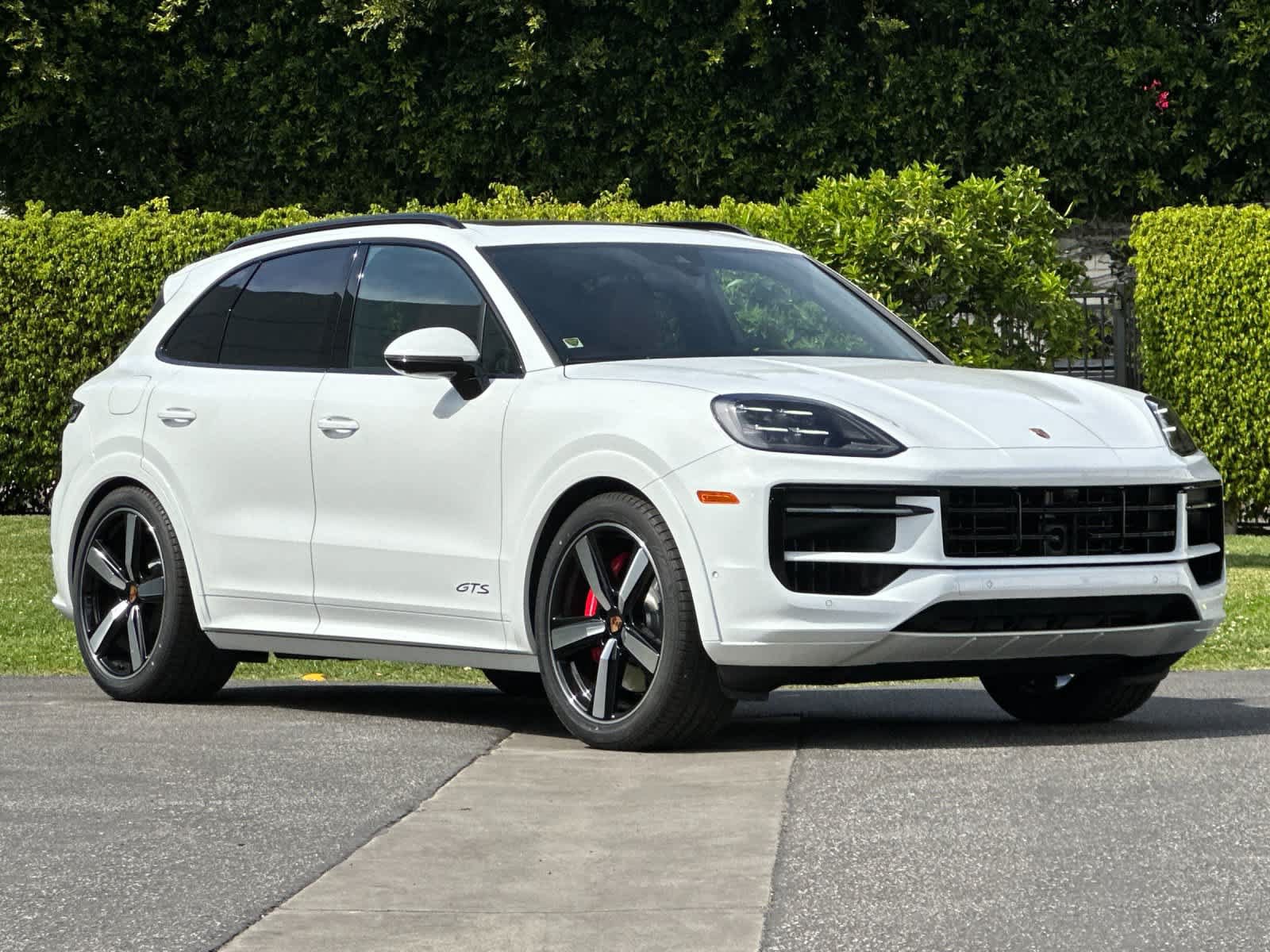 New 2026 Porsche Cayenne GTS AWD/4WD image 10