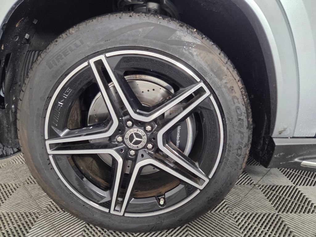 Used 2026 Mercedes-Benz GLS 450 4MATIC image 8