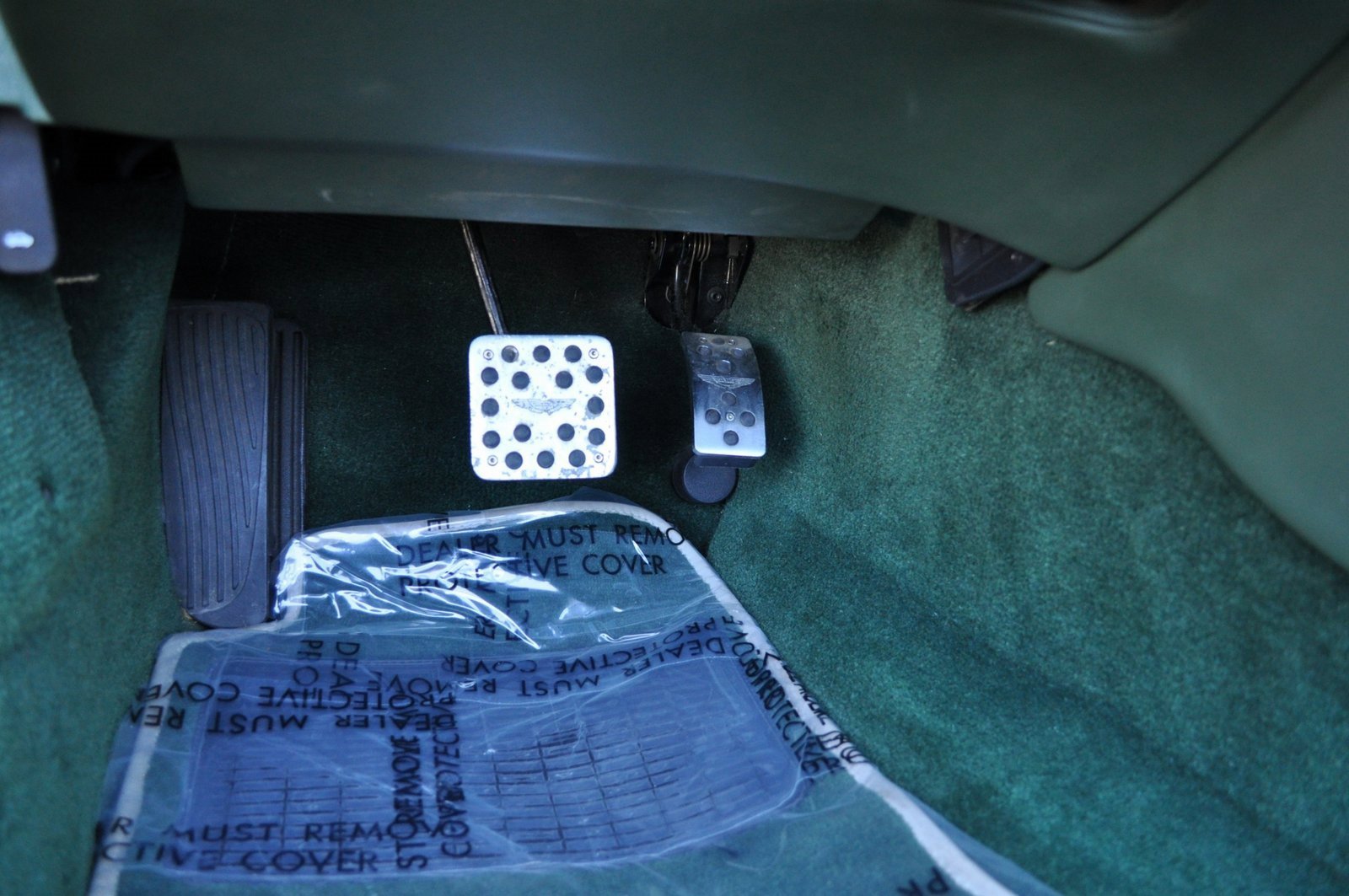 Used 2002 Aston Martin DB7 Vantage image 40