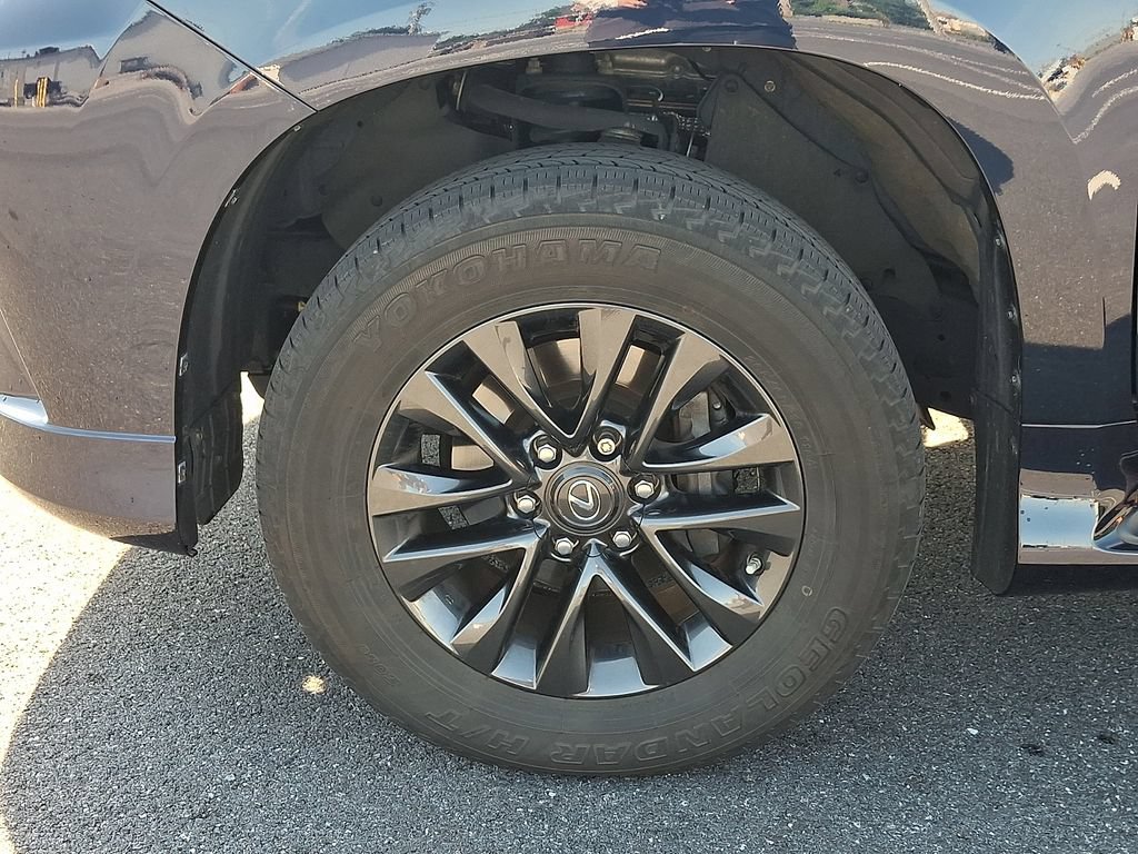 Used 2021 Lexus GX 460 Premium w/ Premium Package AWD/4WD image 9