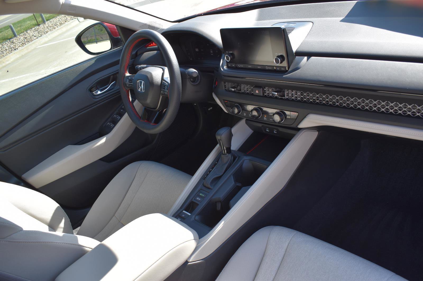 Used 2024 Honda Accord EX image 13