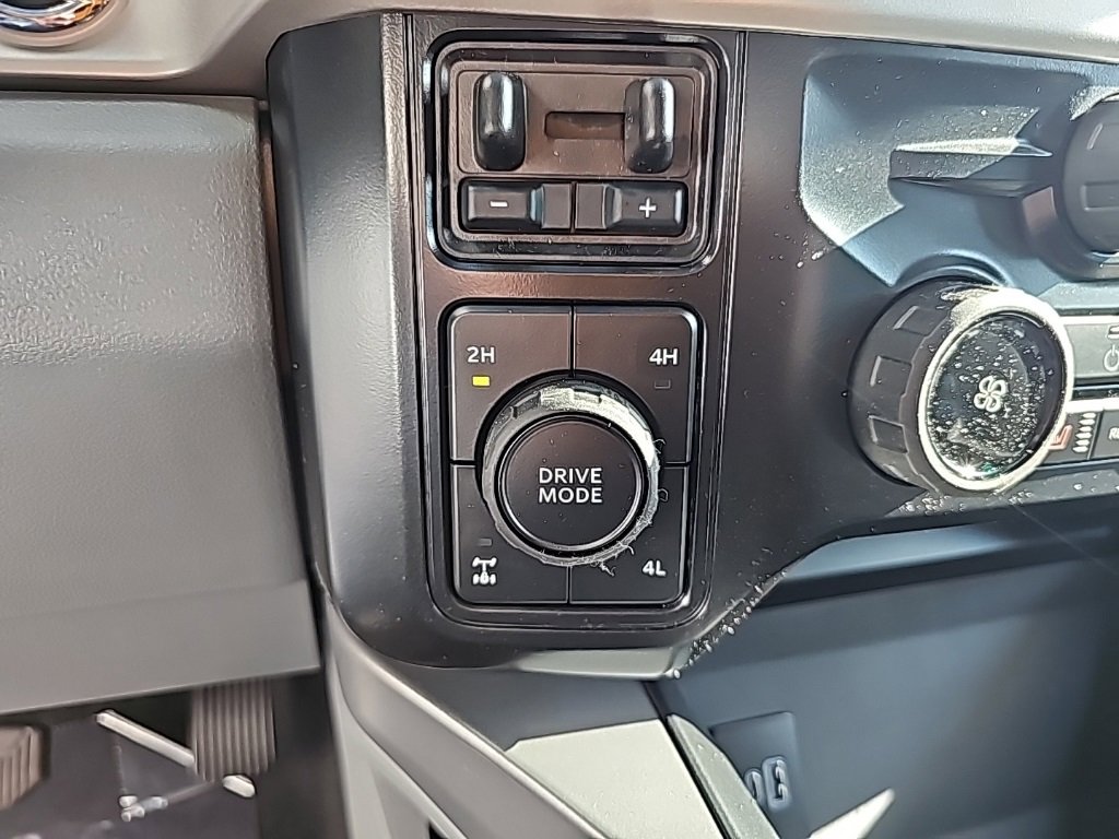 New 2026 Ford F250 XLT w/ XLT Premium Package image 18