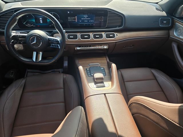 Used 2024 Mercedes-Benz GLS 450 4MATIC image 15